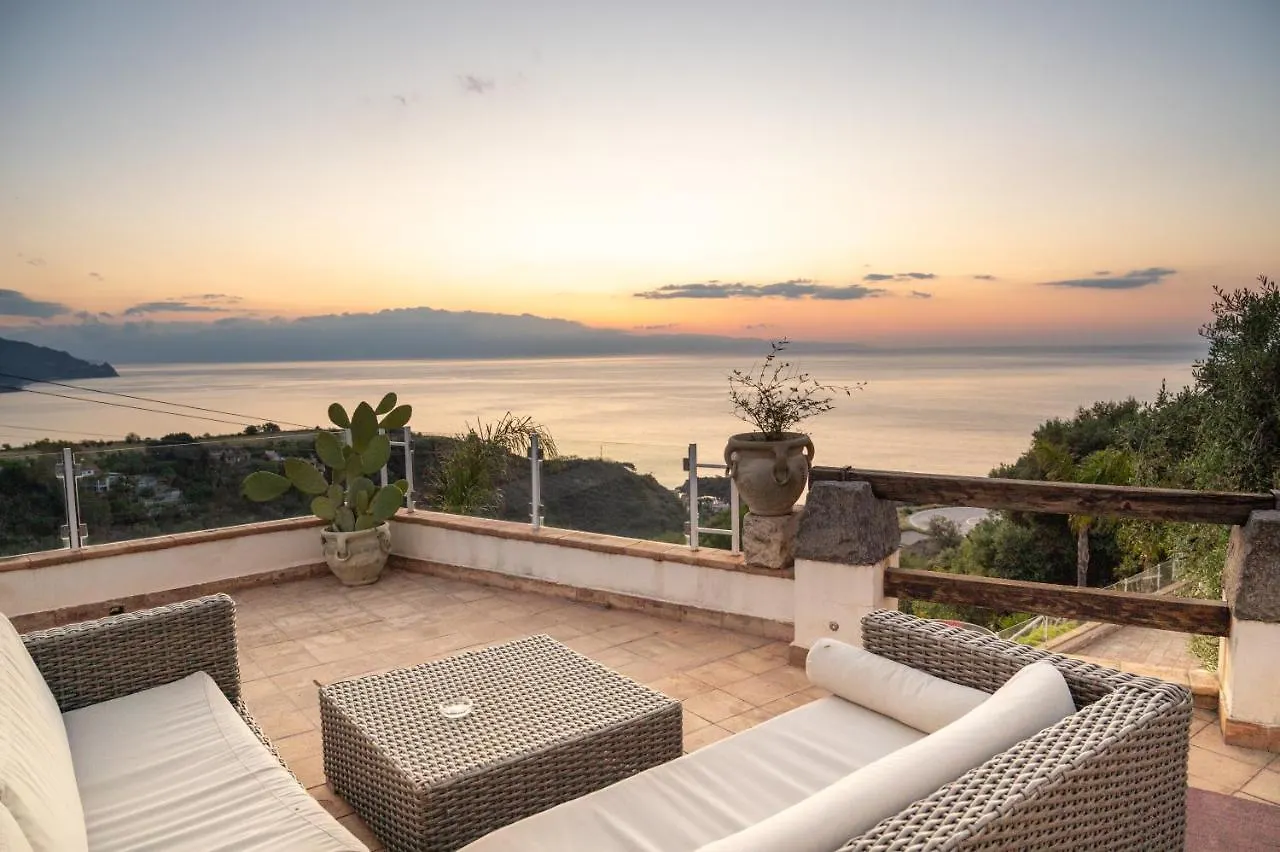 Luxury Taorum Villa With Spectacular Sea Views In Taormina Olaszország