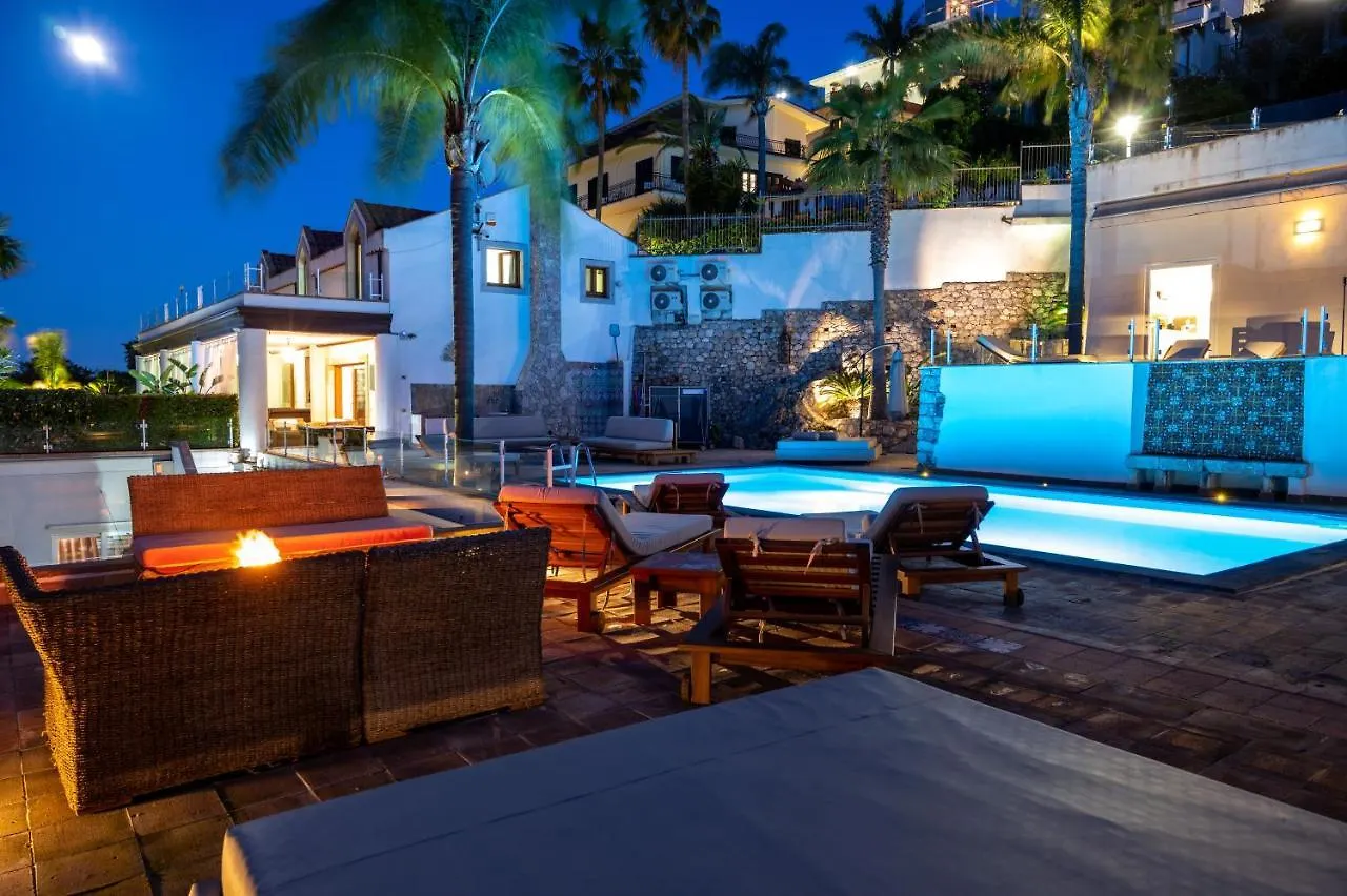 Luxury Taorum Villa With Spectacular Sea Views In Taormina Olaszország