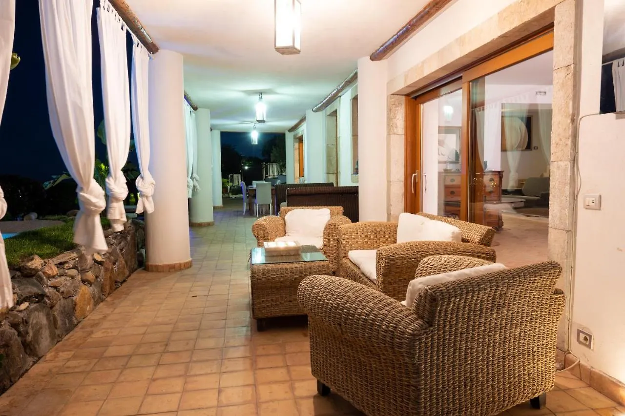 Luxury Taorum Villa With Spectacular Sea Views In Taormina Olaszország