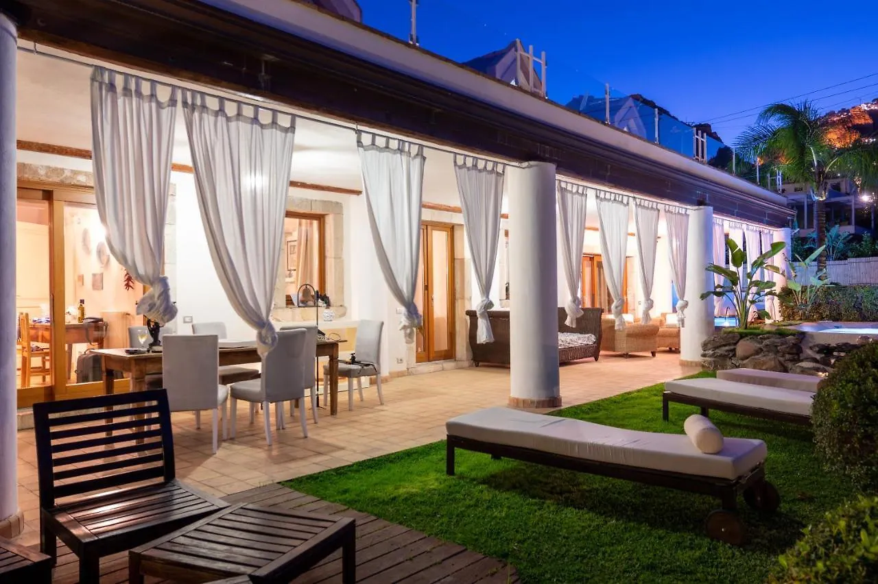 Luxury Taorum Villa With Spectacular Sea Views In Taormina